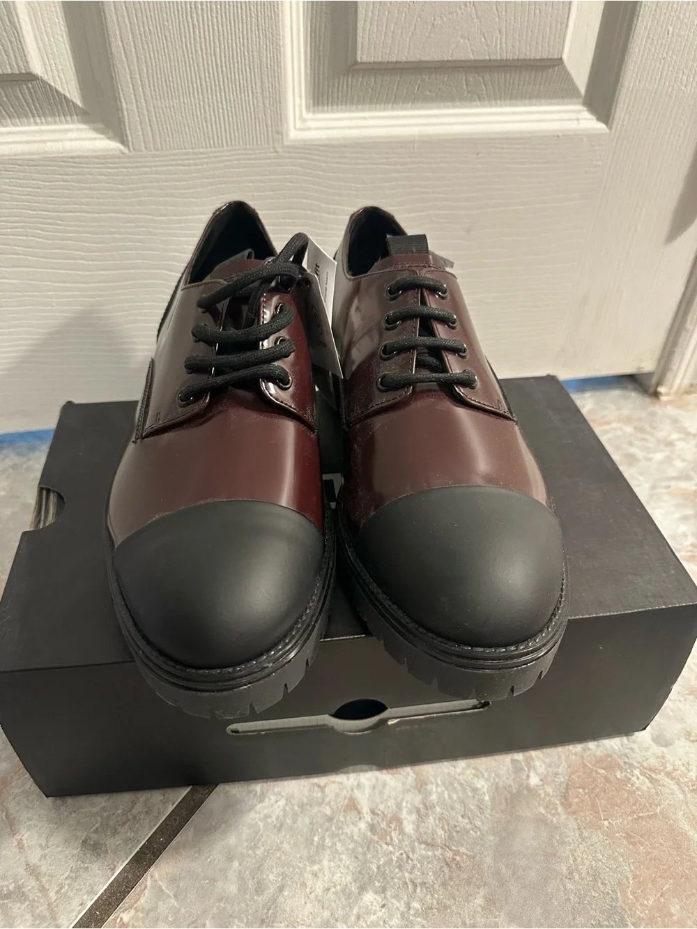 Zara Black Cap-Toe Leather Oxford Size 9
